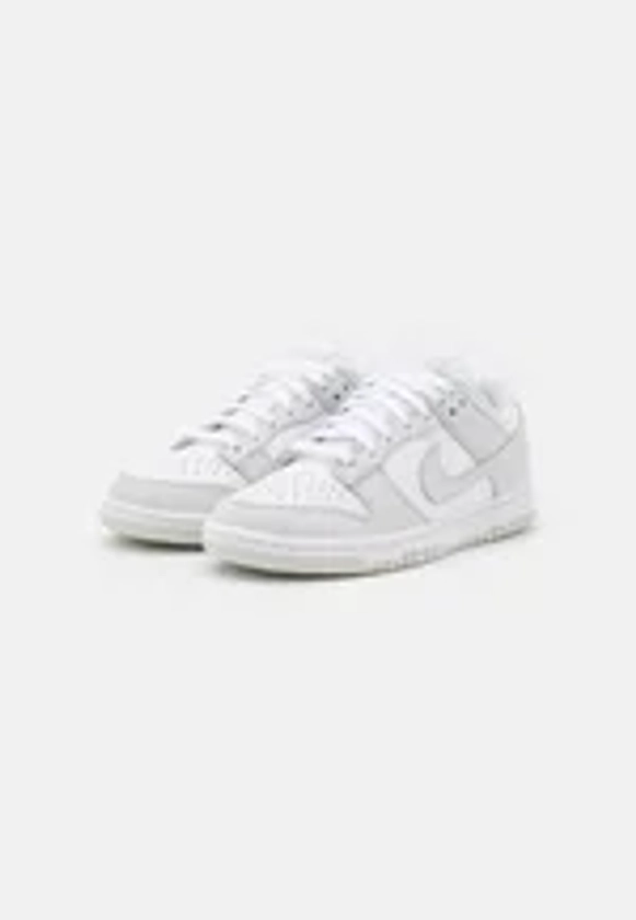 DUNK LOW - Trainers - white/photon dust white
