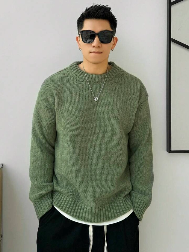 DAZY Men's Drop Shoulder Solid Color Sweater