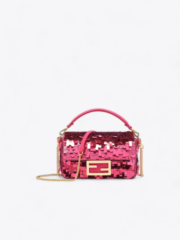 Location Sac Fendi Baguette Mini En Paillettes Fuchsia À 36€ / Jour