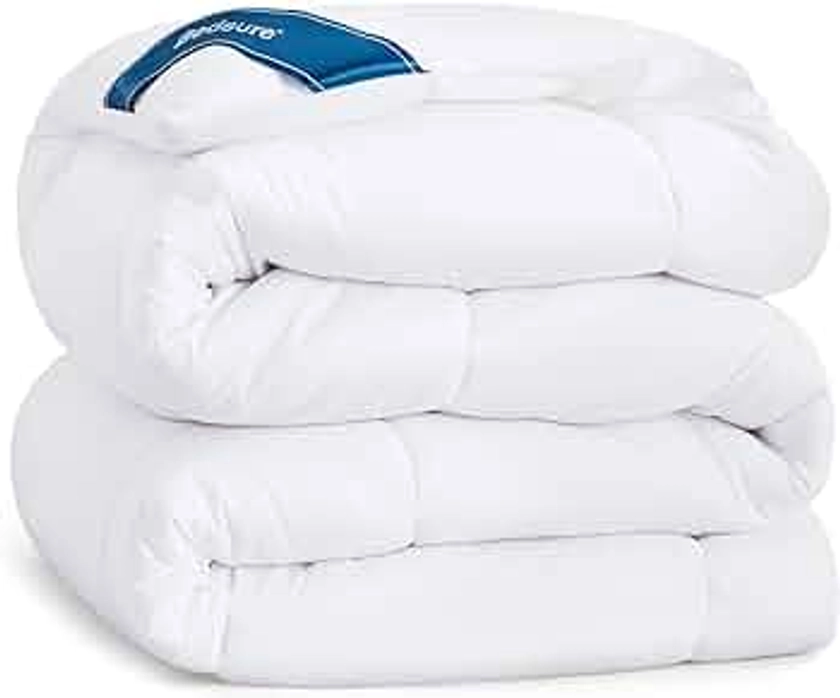 Bedsure Comforter Duvet Insert - Quilted Comforters King Size, All Season Duvet, Down Alternative Bedding Comforter with Corner Tabs(White,King 90"x102")
