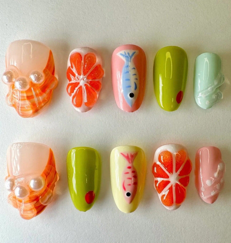 Press on nails| Fun in the sun