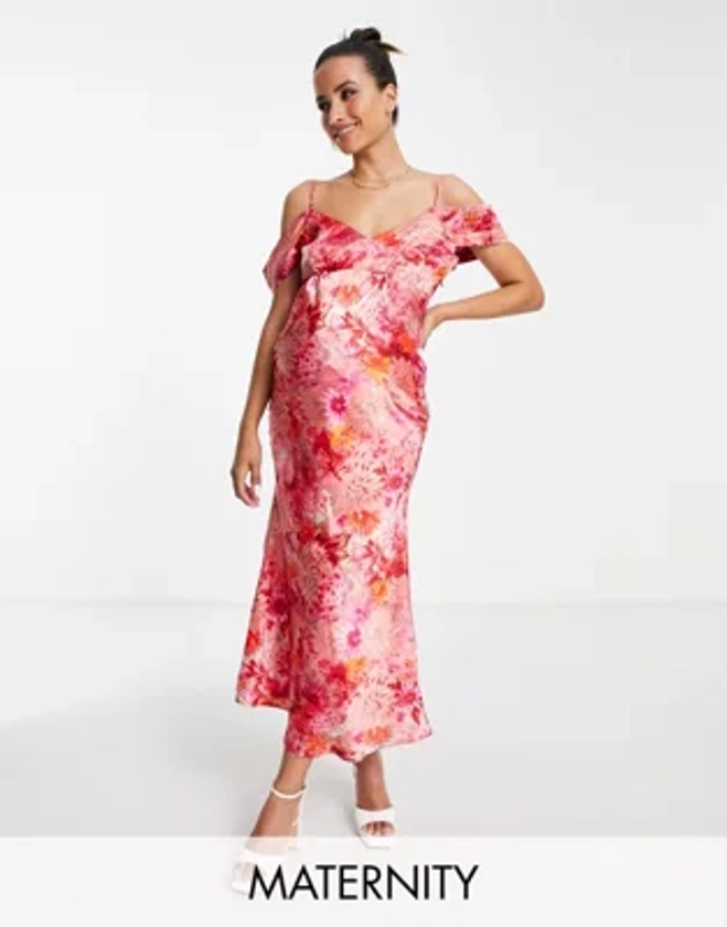 Hope & Ivy Maternity - Robe mi-longue épaules nues en tissu satiné à imprimé fleuri - Rouge et rose | ASOS