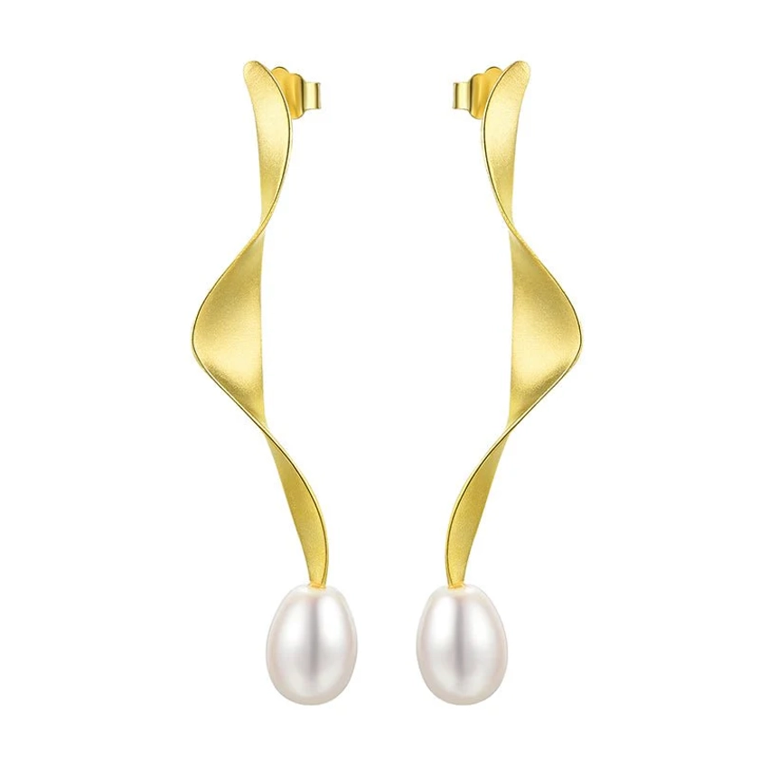 Twisted Pearl - Handmade Pearl Earrings