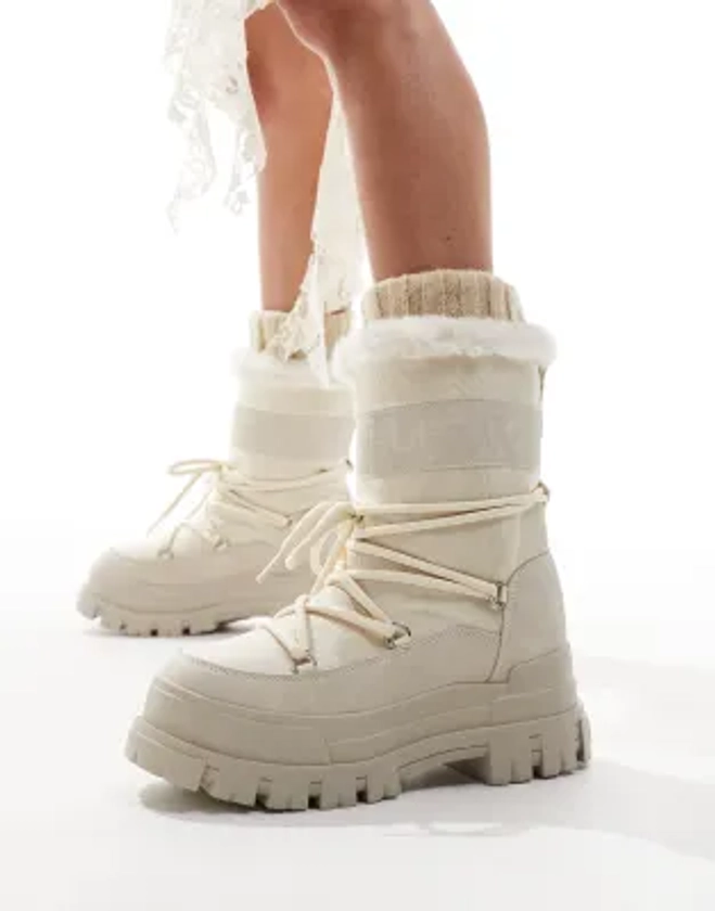 Buffalo Aspha blizzard boot in cream | ASOS