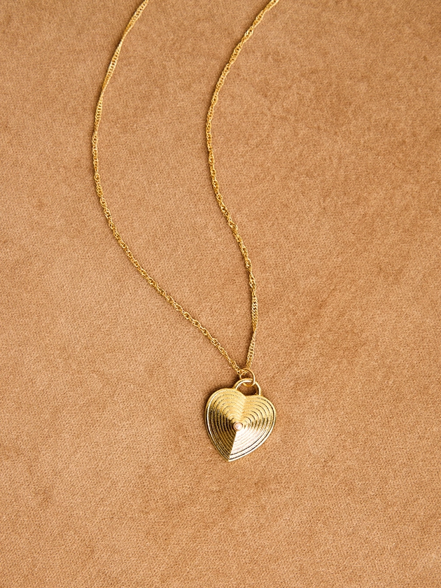 24K Gold Plated Heart Locket Necklace | Apricot Clothing