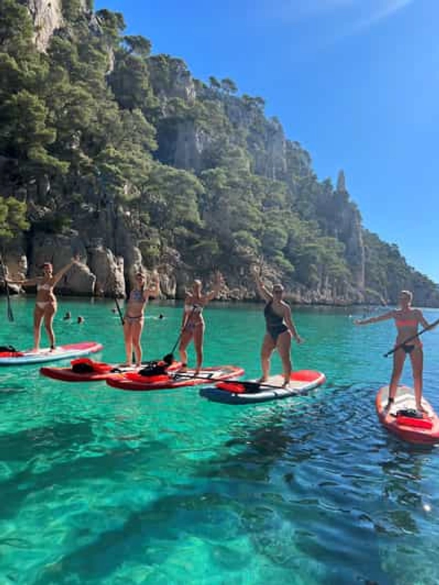 Cassis: stand-up paddlesurftour door Calanques National Park | GetYourGuide