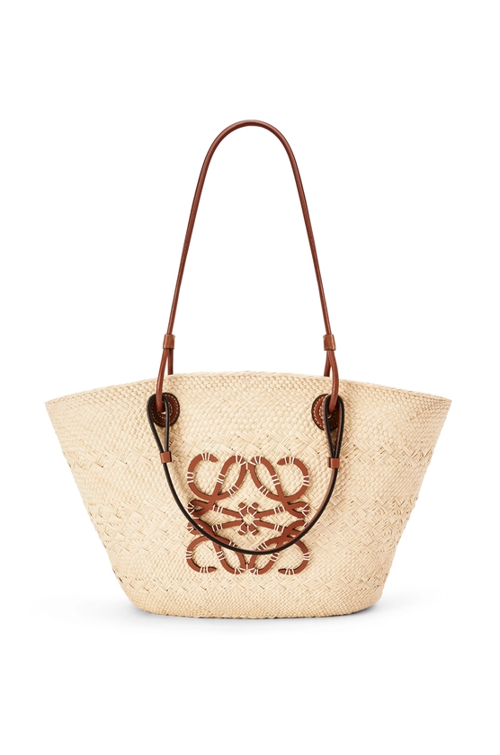 Anagram Basket bag in iraca palm and calfskin Natural/Tan - LOEWE