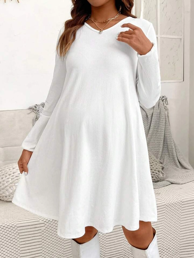 SHEIN Solid Color Ribbed Knit Maternity Dress