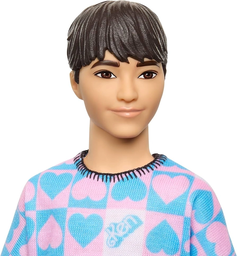 Barbie Fashionistas Ken Doll #219 with Slender Body Wearing a Removable Long-Sleeve Pink & Blue Patterned Shirt & Pink Shorts, HRH24 : Amazon.co.uk: Toys & Games