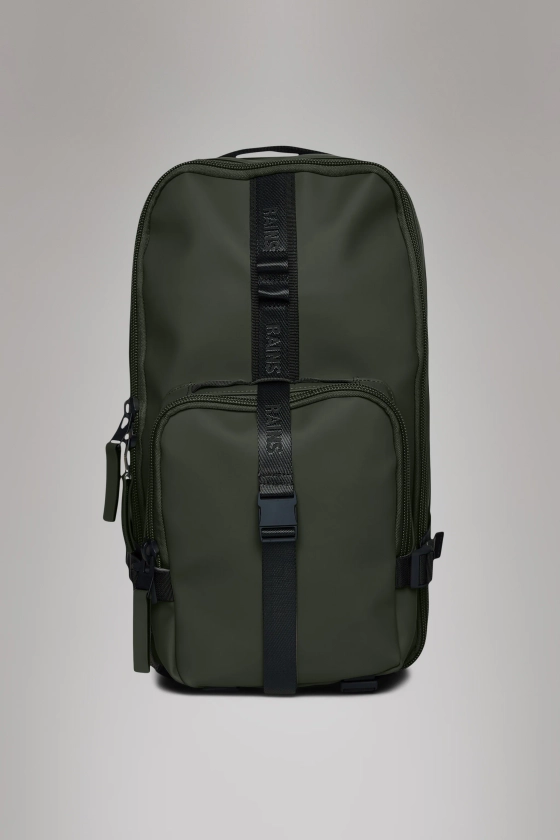 Rains® Trail Rucksack en Green pour 135€ | Livraison Gratuite