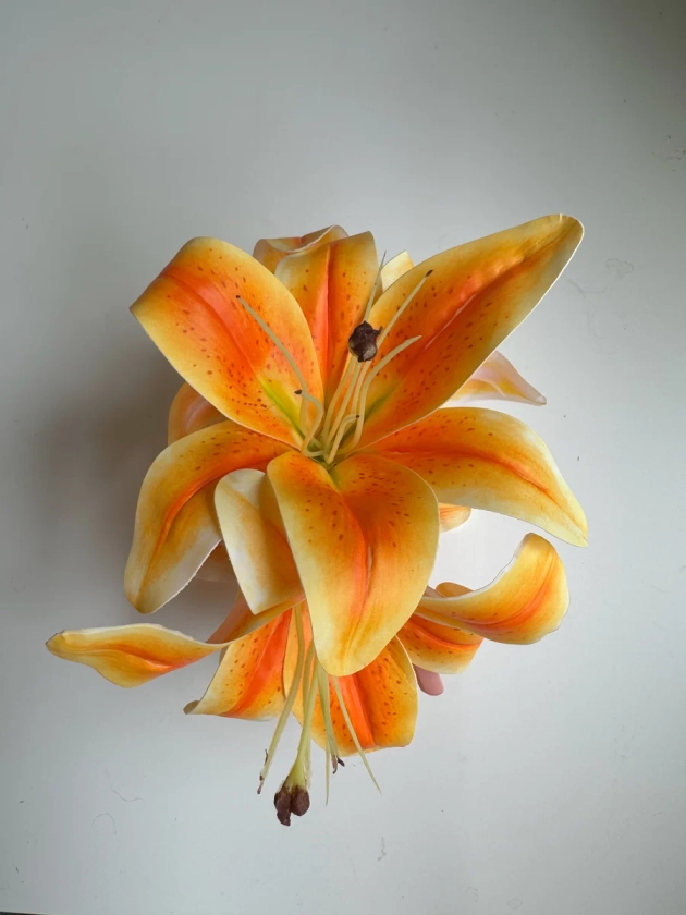 preorder xl tiger lily claw clip