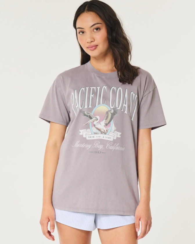 Women's Oversized Montauk Graphic Tee | Women's Tops | HollisterCo.com