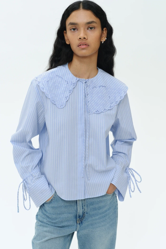 Poplin Blouse with Eyelet Embroidery - Long sleeve - Regular length - Light blue/striped - Ladies | H&M CA