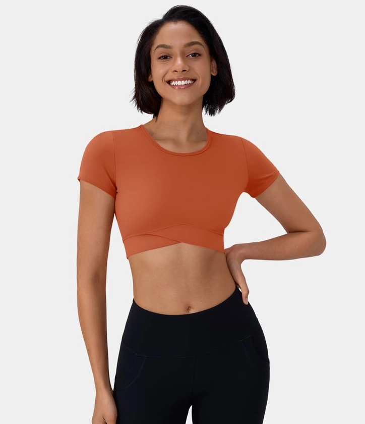 Softlyzero™ Plush Crossover Hem Cropped Sports Top