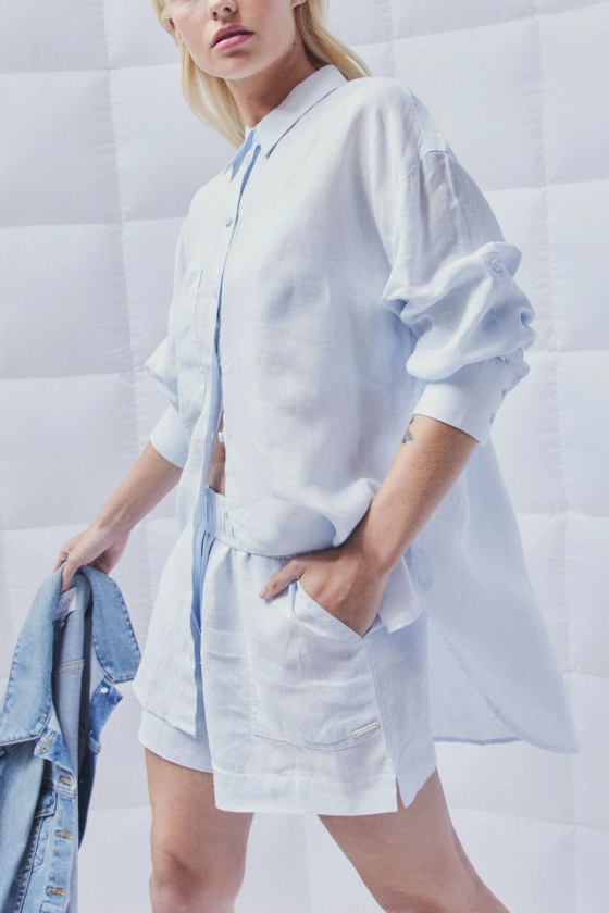 D-Luxe Linen Shirt — Pale Blue