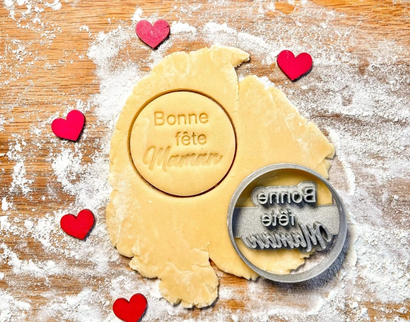 Emporte-pièce biscuits BONNE FÊTE MAMAN, Emporte pièce biscuit personnalisé