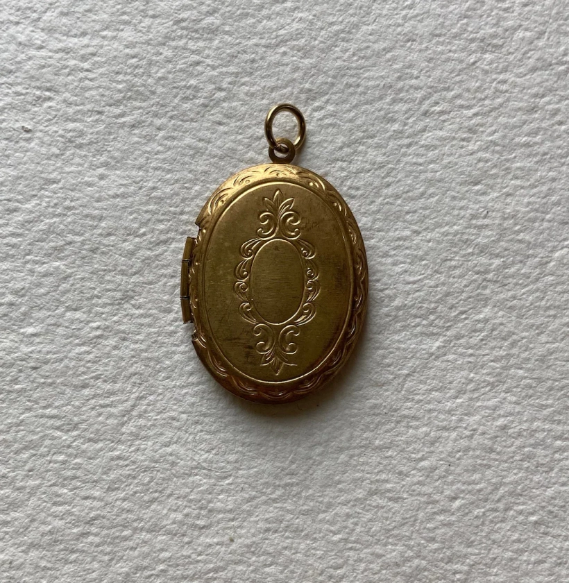 Vintage 1960's Deadstock Brass Embossed One Sided Oval Locket - Etsy