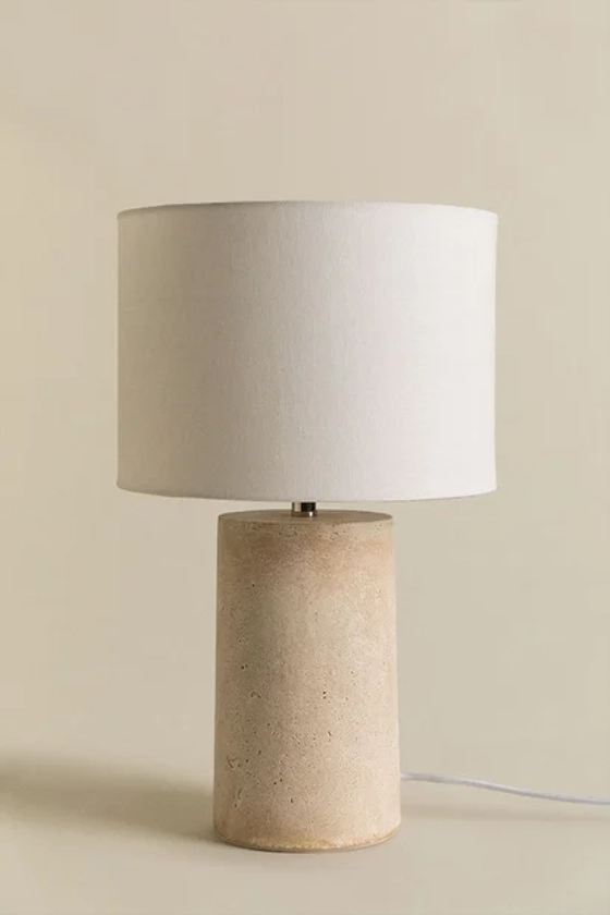 Lampe de table Dianta en lin et fibre de verre