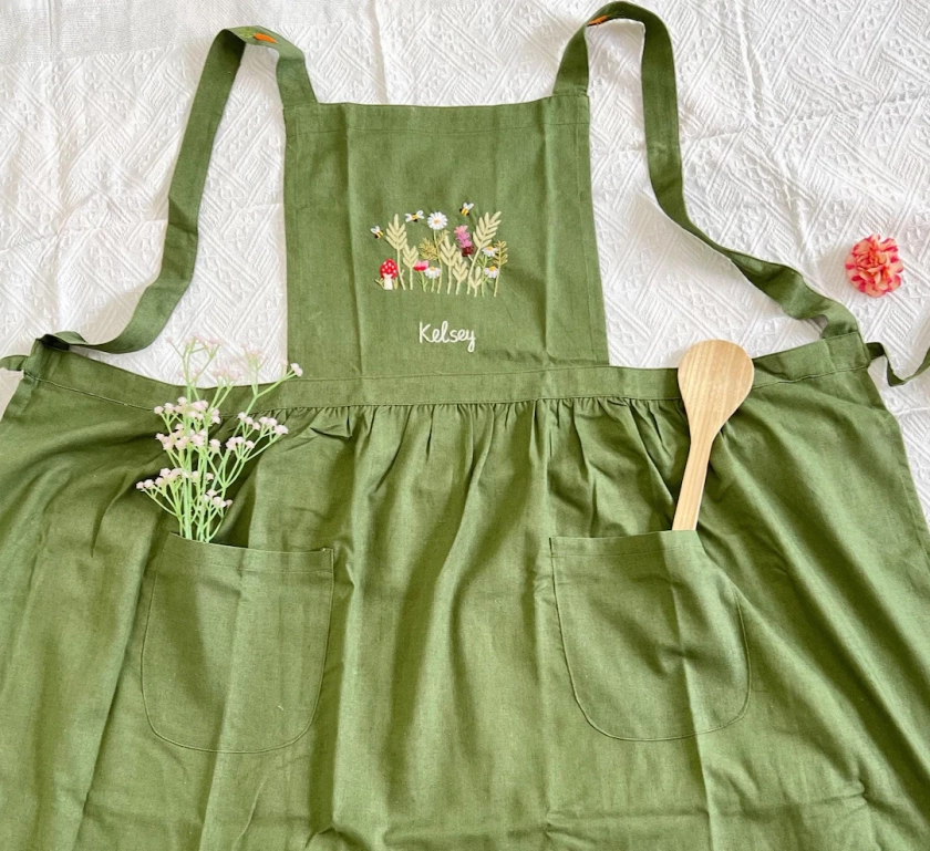 Personalized Hand Embroidered Apron Women, Flower Garden Embroidered Apron, Linen Apron, Gardening Apron,kitchen Apron,bee Apron,daisy Apron - Etsy