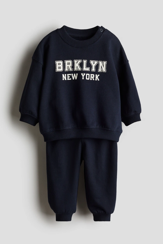 2-piece sweatshirt set - Regular waist - Round neck - Navy blue/BRKLYN - Kids | H&M GB