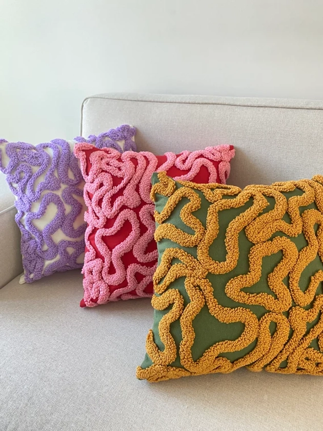 Groovy Punch Needle Pillow Cover,Cosy Decorative Embroidered Cushion Cover,Wavy Aesthetics,Colorful Rug Cushion,Abstract Throw Pillow Cover