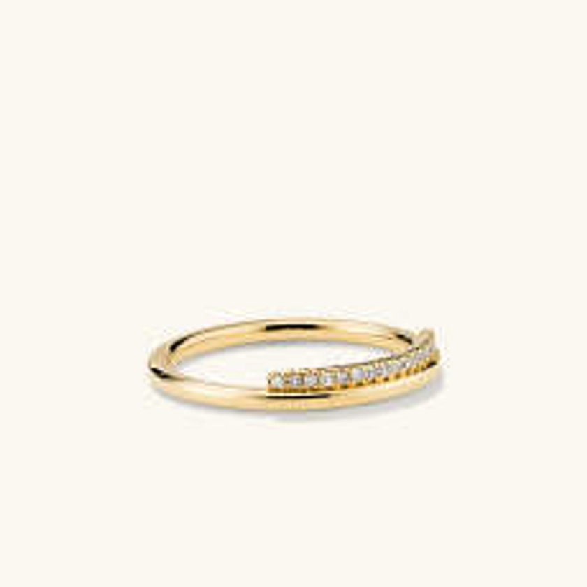 Pavé Diamond Bar Stacker Ring : Handcrafted in 14k Gold | Mejuri