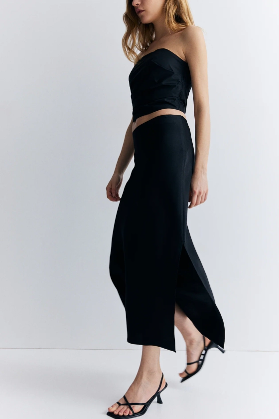 Crêpe satin skirt - Low waist - Long - Black - Ladies | H&M GB