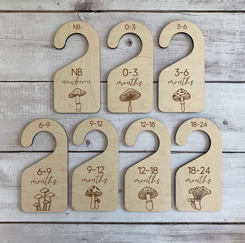 Baby Closet Dividers, Wood Engraved Divider, Wooden Baby Gifts, Baby Clothing Marker, Unique Baby Shower Gift, Forest Nursery, Mushroom