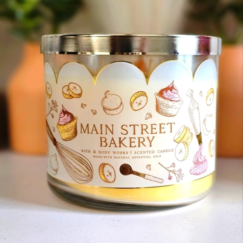 Main Street Bakery 3 Wick Candle by Bath and Body Works