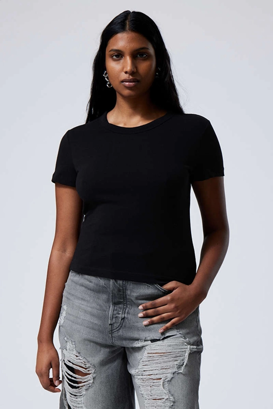 Slim Fitted T-shirt - Black - Weekday NL