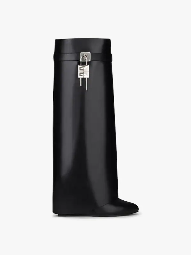 Shark Lock boots in leather - black | Givenchy