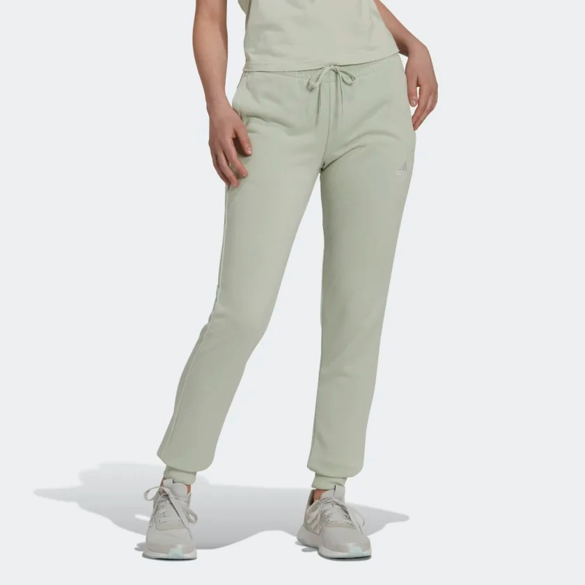 Pantaloni Essentials French Terry Logo - Verde adidas | adidas Italia