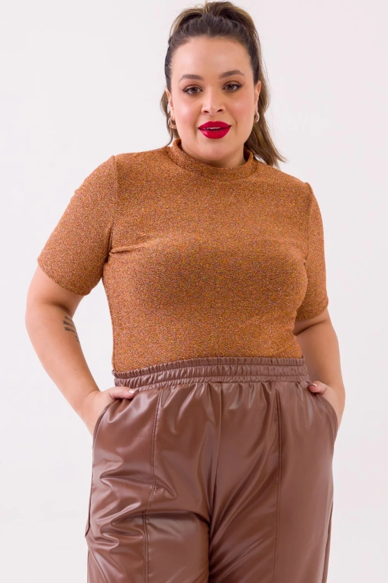 Blusa Cropped Plus Size Malha Dublada Crepe com Brilho