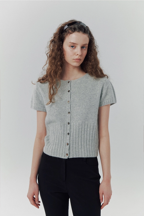 [EXCLUSIVE] Manon Half Cardigan in Cloud