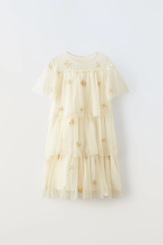 ROBE BRODÉE À VOLANTS EN TULLE