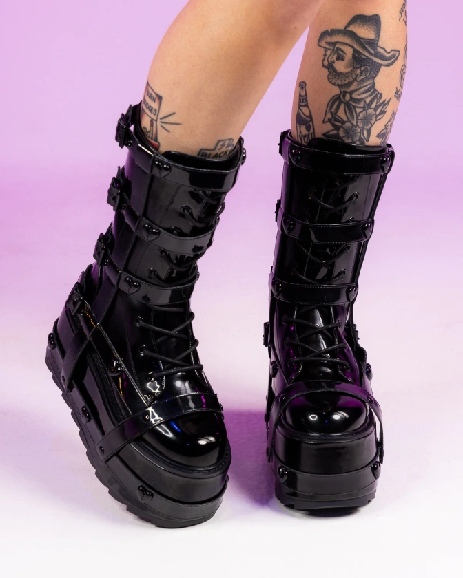 YRU Trance BNDG Heart Blackout Boots