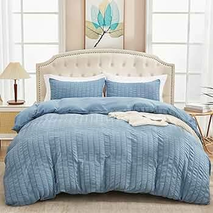 AveLom Seersucker Duvet Cover Set Queen Size Grayish Blue (90 x 90 inches), 3 Pieces (1 Duvet Cover, 2 Pillow Cases), Soft Washed Microfiber Textured Duvet Cover with Zipper Closure, Corner Ties