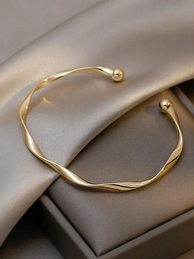 1pc Minimalist Chic High-End Twisted Design Bangle Bracelet For Women