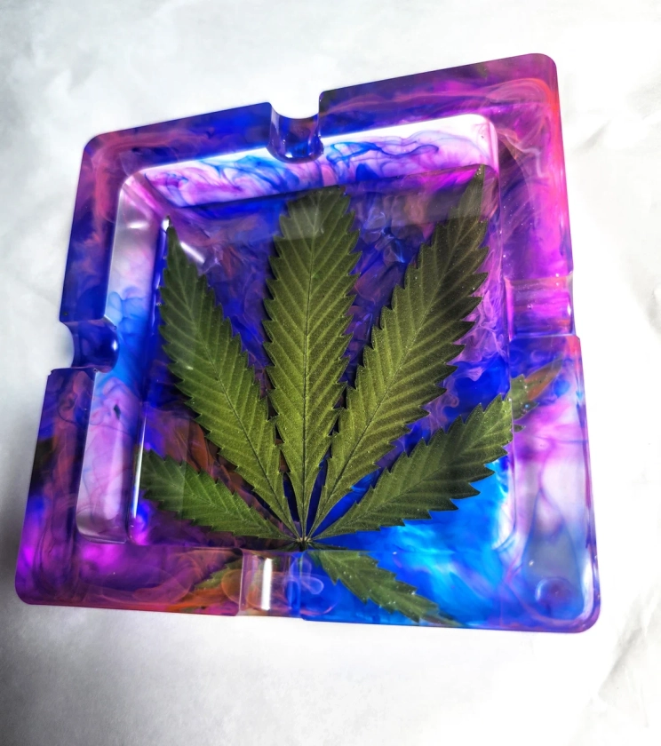 Psychedelic Ashtray | Preserved Marijuana Leaf | Stoner Gift | Trinket Tray | 420 Gift | Joint Tray | Birthday Gift | Father's Day Gift