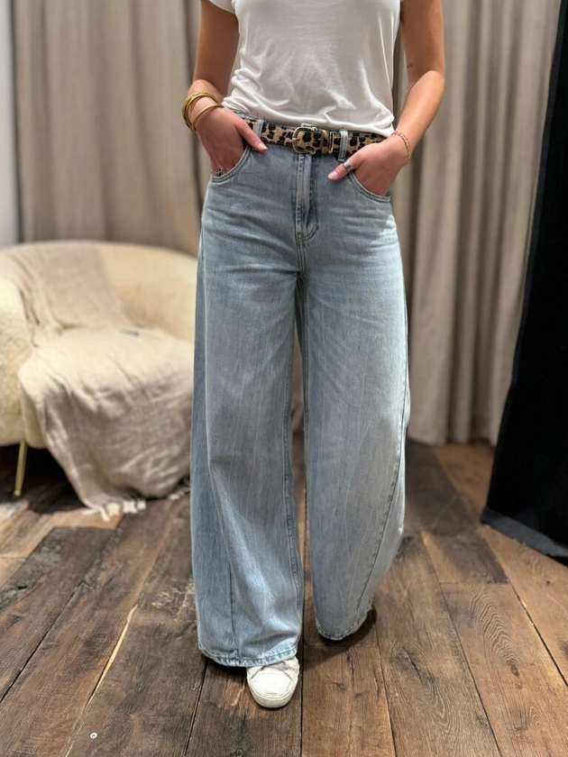 Jeans « marcel » clair | Concept Store En Ligne | Jade & Lisa