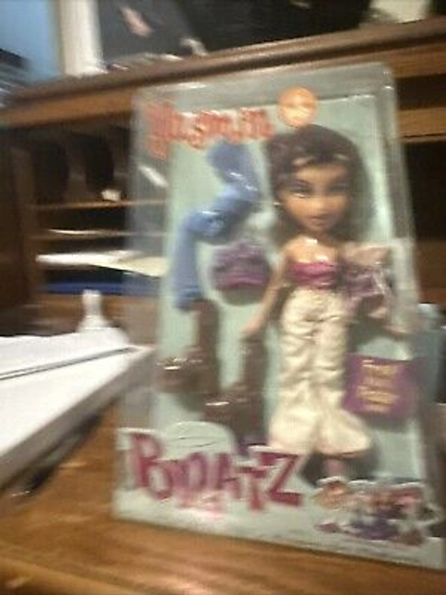 New Bratz Yasmin Doll First Edition 2001 MGA Entertainment NEW Sealed Rare Toy