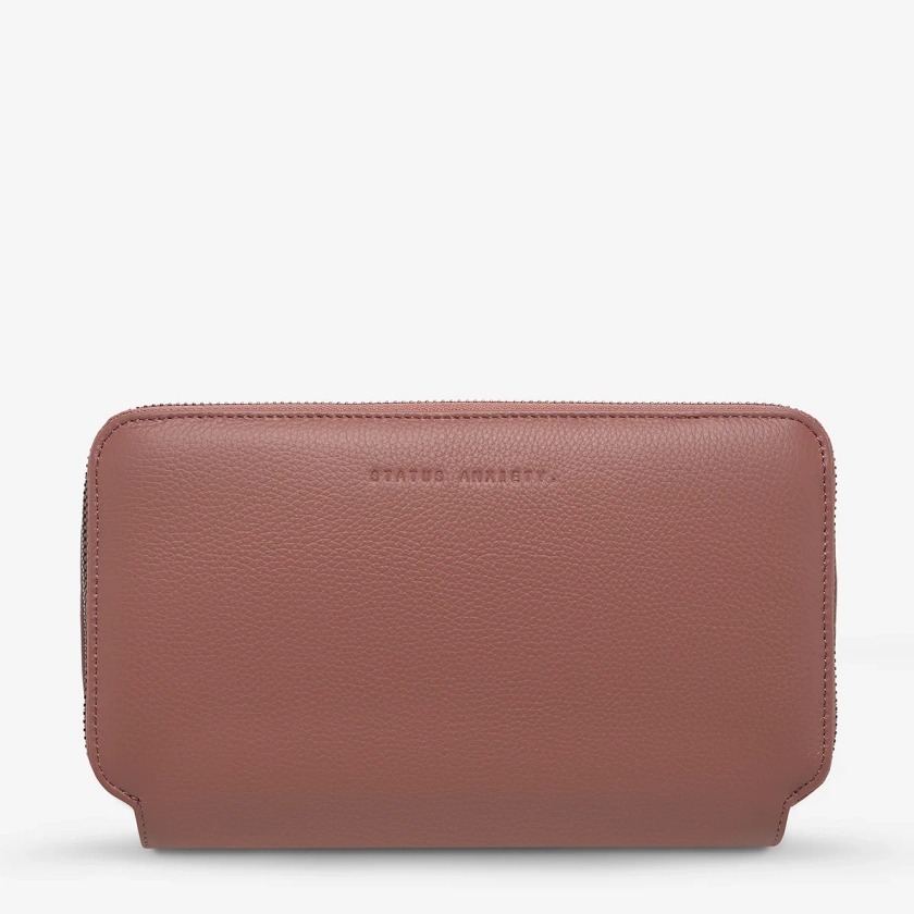 Home Soon Dusty Rose Leather Tech Case | Status Anxiety®