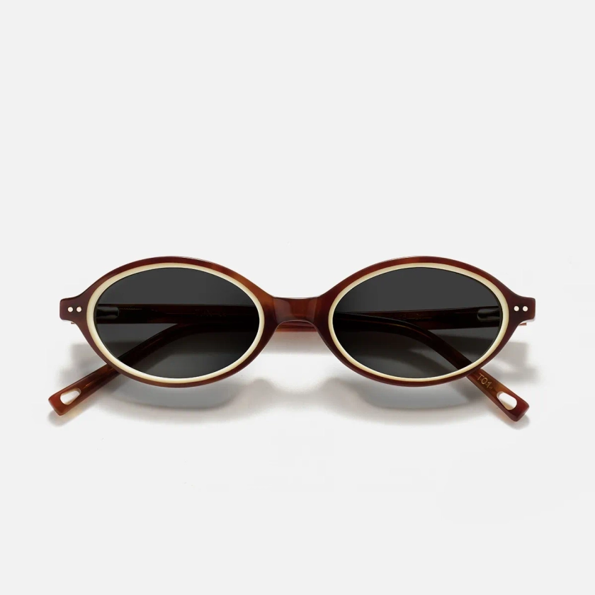 Olisa sunglasses in Honey with Dark Grey | Sunwear | TIJN