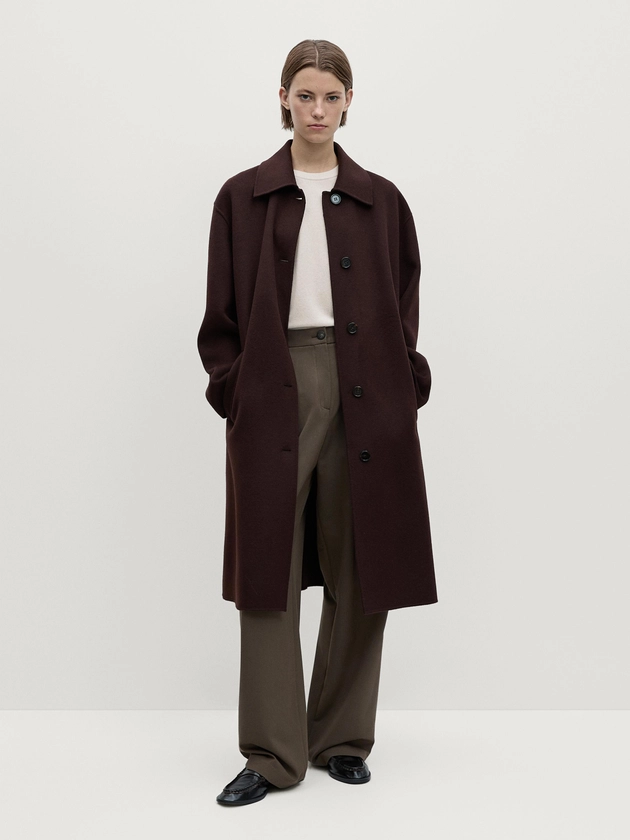 Lange trenchcoat van wolmix · Bordeauxrood · Coats And Jackets | Massimo Dutti