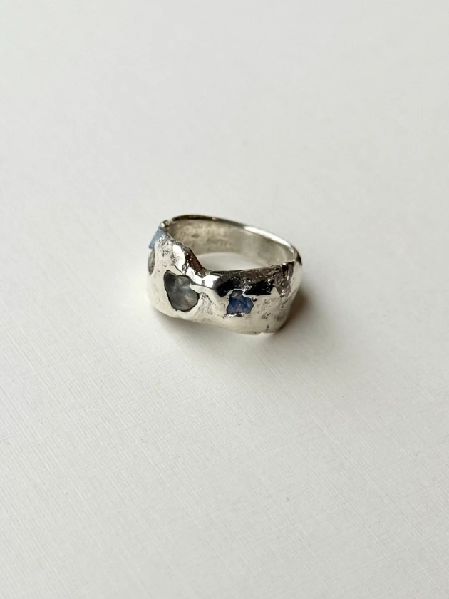 Lauren Landa - Raw + Cut Sapphire Wide Band Ring