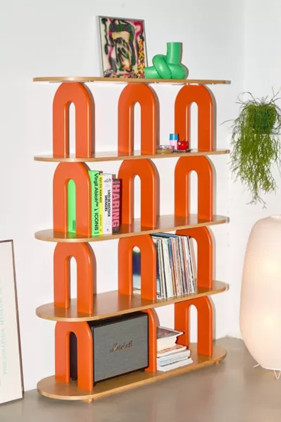 Tara Bookshelf