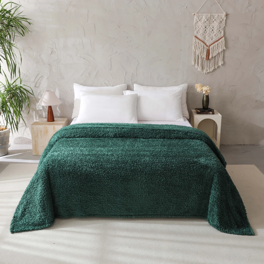 Mainstays Faux Shearling Blanket, Dk. Green, Full/Queen 90"X90", for Adult