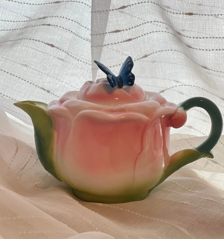 Mariposa Teapot Lotion Candle