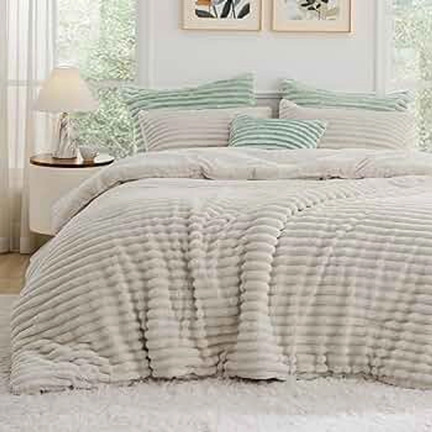 Bedsure Fluffy Comforter Set Queen - Super Soft Faux Fur Comforter Queen Size Linen Color, Winter Warm Fleece Bedding Set, Plush Fuzzy Bed Set, 3 Pieces, 1 Shaggy Comforter with 2 Pillowcases