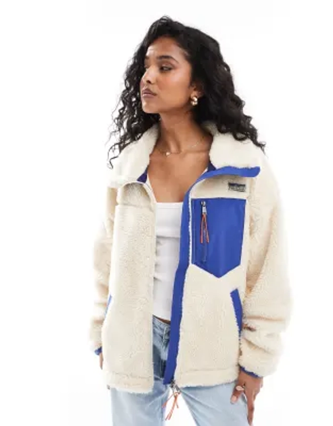 Polo Ralph Lauren - Veste en imitation peau de mouton à fermeture éclair et poches - Crème et bleu marine | ASOS